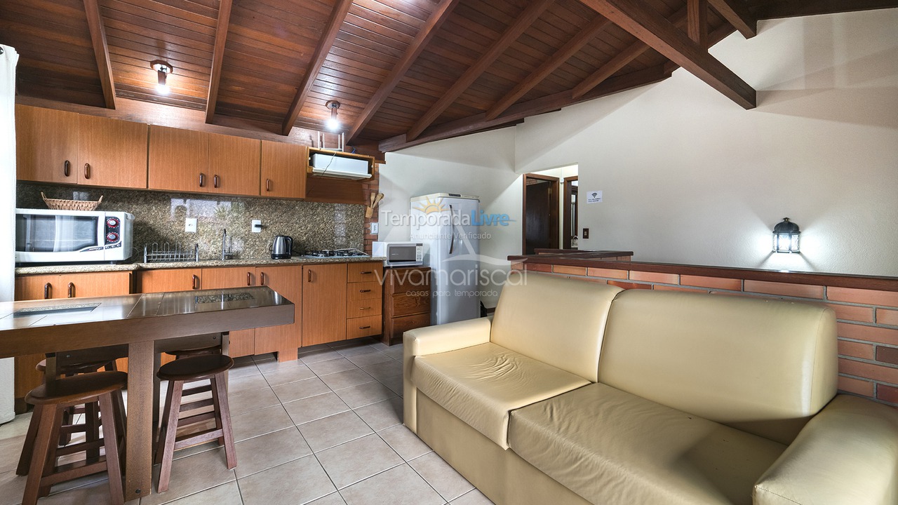 Casa para aluguel de temporada em Bombinhas (Praia de Bombas)