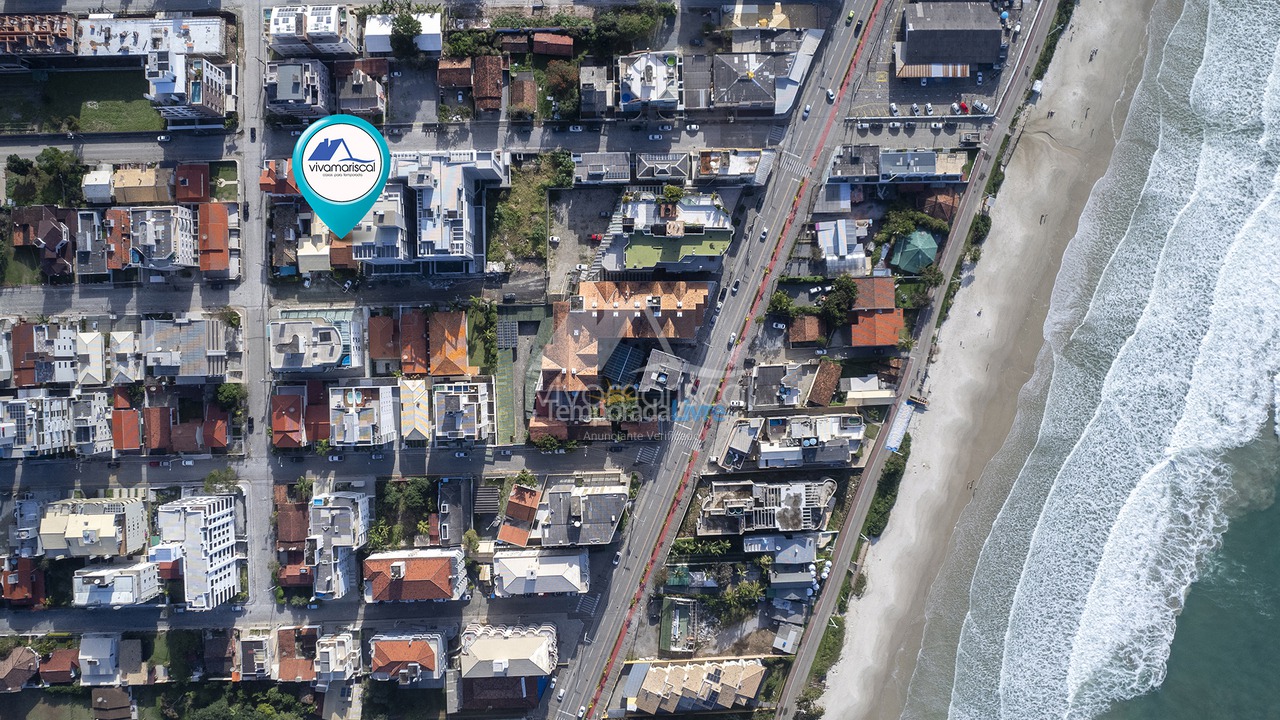 Casa para aluguel de temporada em Bombinhas (Praia de Bombas)