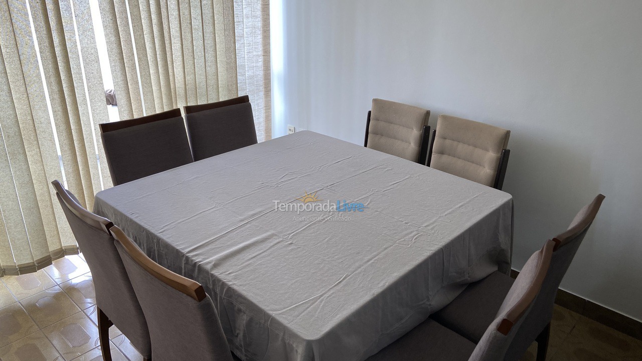 Apartamento para aluguel de temporada em Balneário Camboriú (Praia Central)