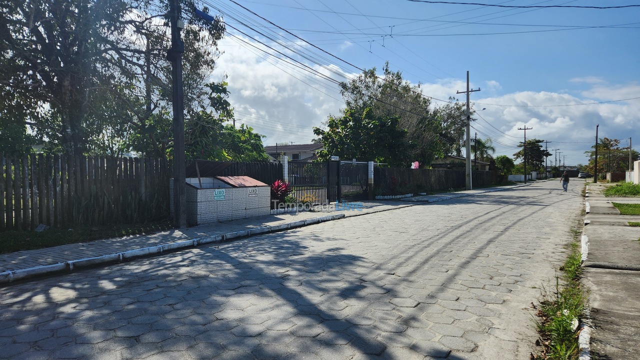Casa para aluguel de temporada em Pontal do Paraná (Ipanema)