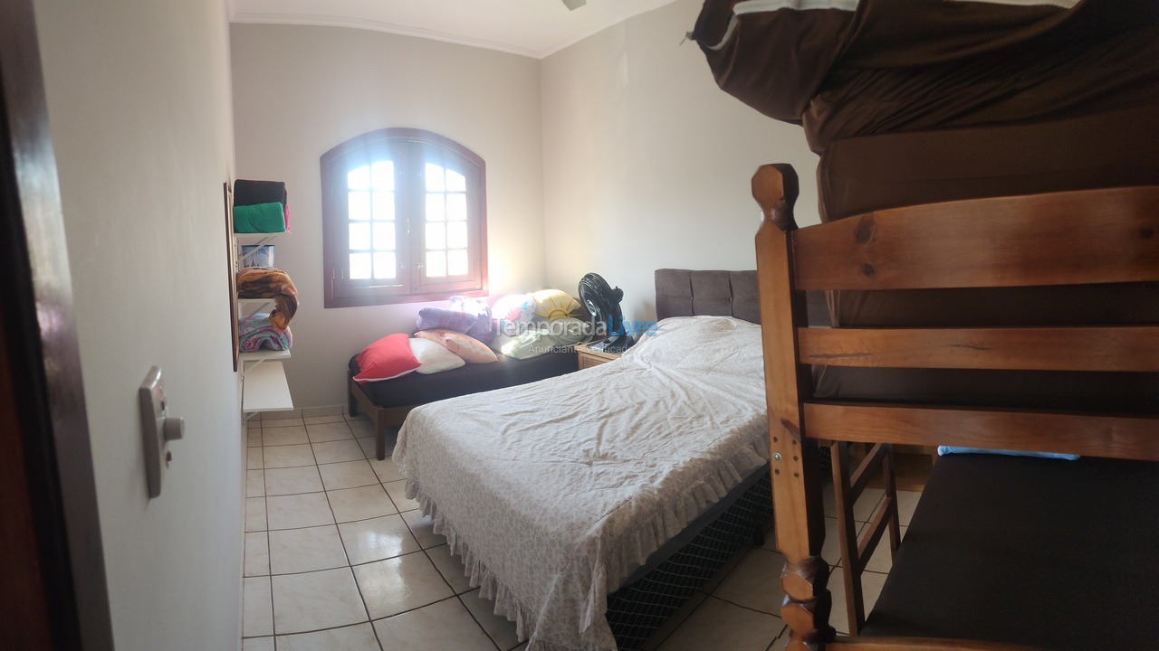 Casa para alquiler de vacaciones em Guarujá (Praia do Pernambuco)