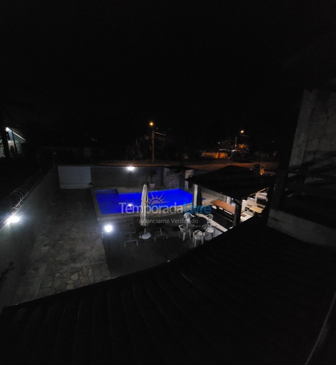 Casa para alquiler de vacaciones em Guarujá (Praia do Pernambuco)