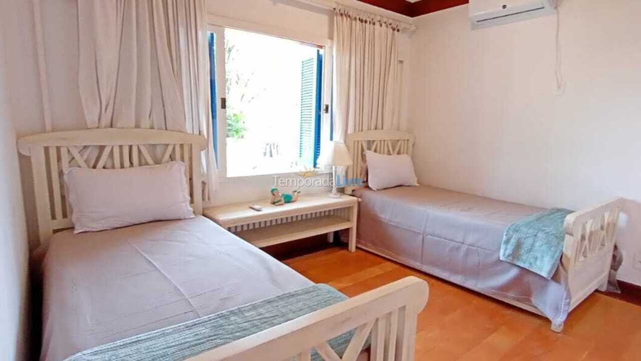 Casa para alquiler de vacaciones em São Sebastião (Camburi)