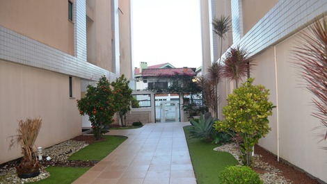 Apartamento Centro Comercial Ingleses a 50 metros de la playa.