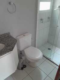 Apartamento com muita estrutura a 250 mt da praia com serviço de praia