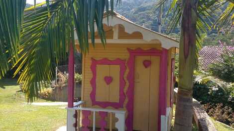 Country house of birds