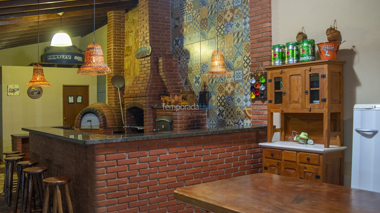 Chácara / sítio para aluguel de temporada em Atibaia (Portão)