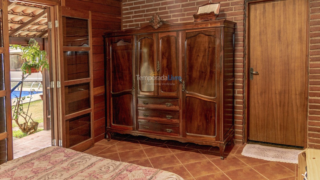 Chácara / sítio para aluguel de temporada em Atibaia (Portão)