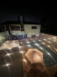 Casa con piscina a 800 metros de la playa