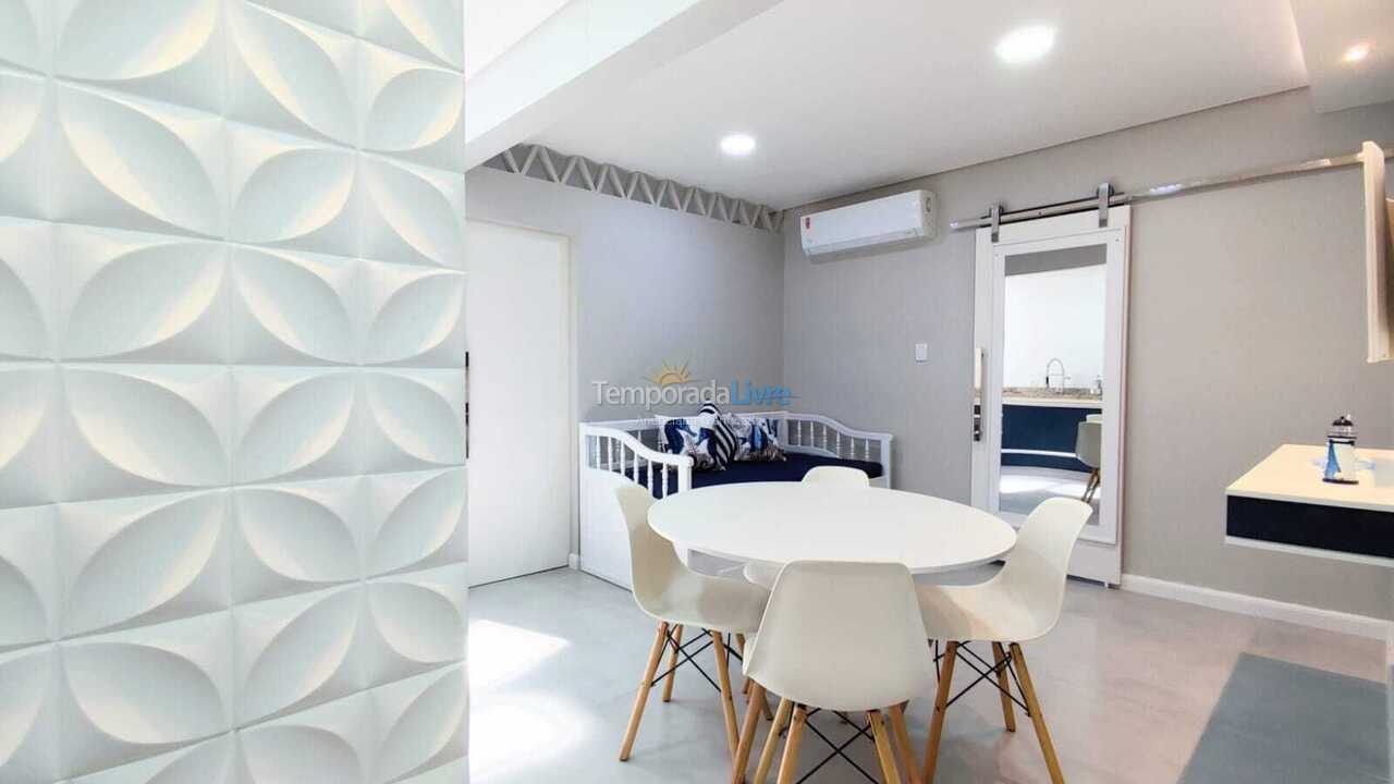 Apartamento para aluguel de temporada em Guarujá (Pitangueiras)