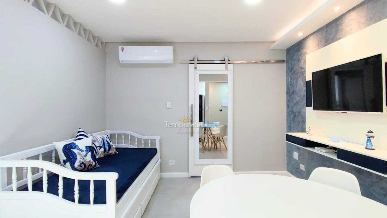 Apartamento para aluguel de temporada em Guarujá (Pitangueiras)