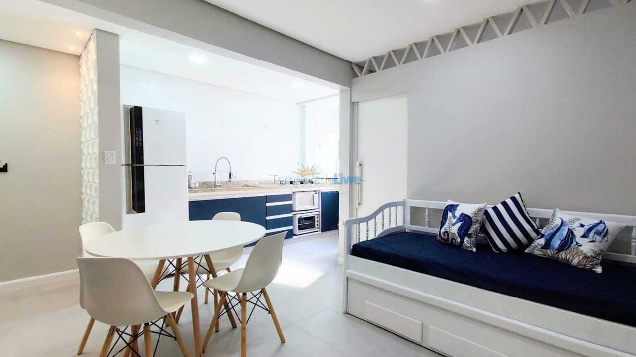 Apartamento para aluguel de temporada em Guarujá (Pitangueiras)