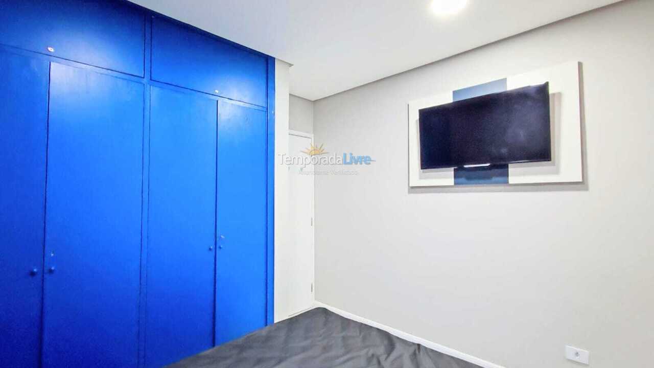 Apartamento para aluguel de temporada em Guarujá (Pitangueiras)