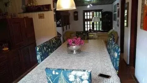 Mesa para 9 cadeiras