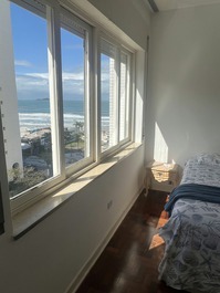 Quarto 1: vista da janela do quarto 