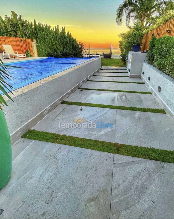 Casa para aluguel de temporada em São Sebastião (Maresias)