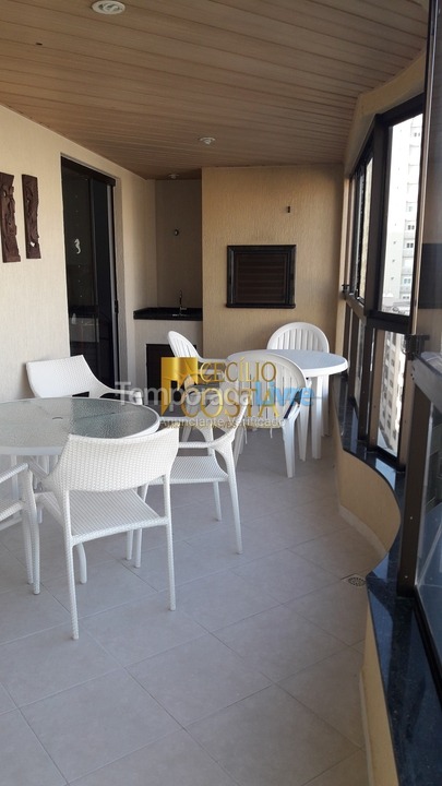 Apartamento para aluguel de temporada em Itapema (Meia Praia)