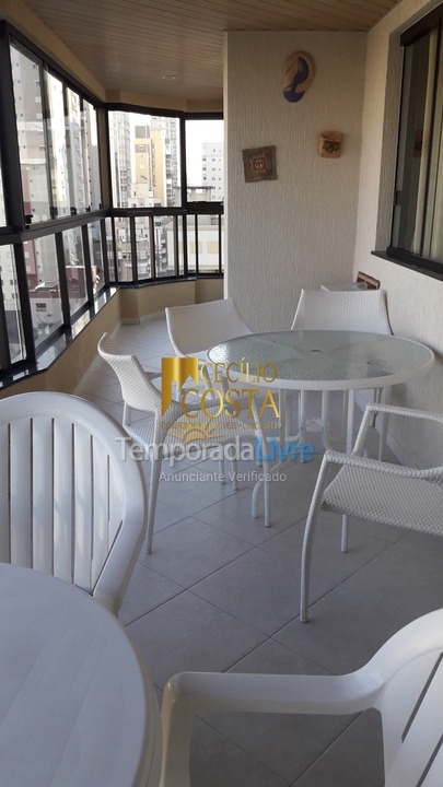 Apartamento para aluguel de temporada em Itapema (Meia Praia)