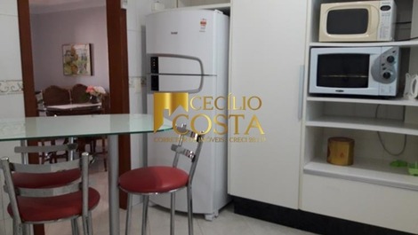 Belíssimo Apartamento com 04 Dormitórios em Meia Praia - Itapema/SC