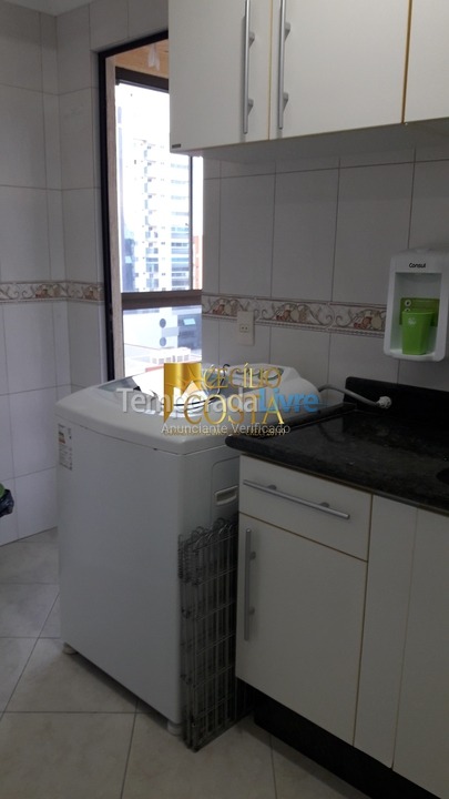 Apartamento para aluguel de temporada em Itapema (Meia Praia)