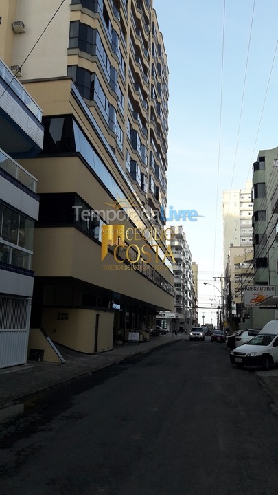 Apartamento para aluguel de temporada em Itapema (Meia Praia)