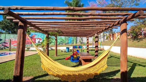 Chácara Santa Luzia Tietê - 7Súites/40P - Lounge/Piscina Climatiza