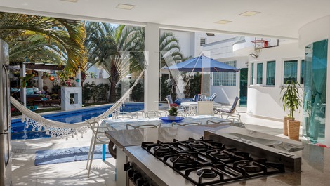 Casa Luxo Tropical em Jurerê Internacional