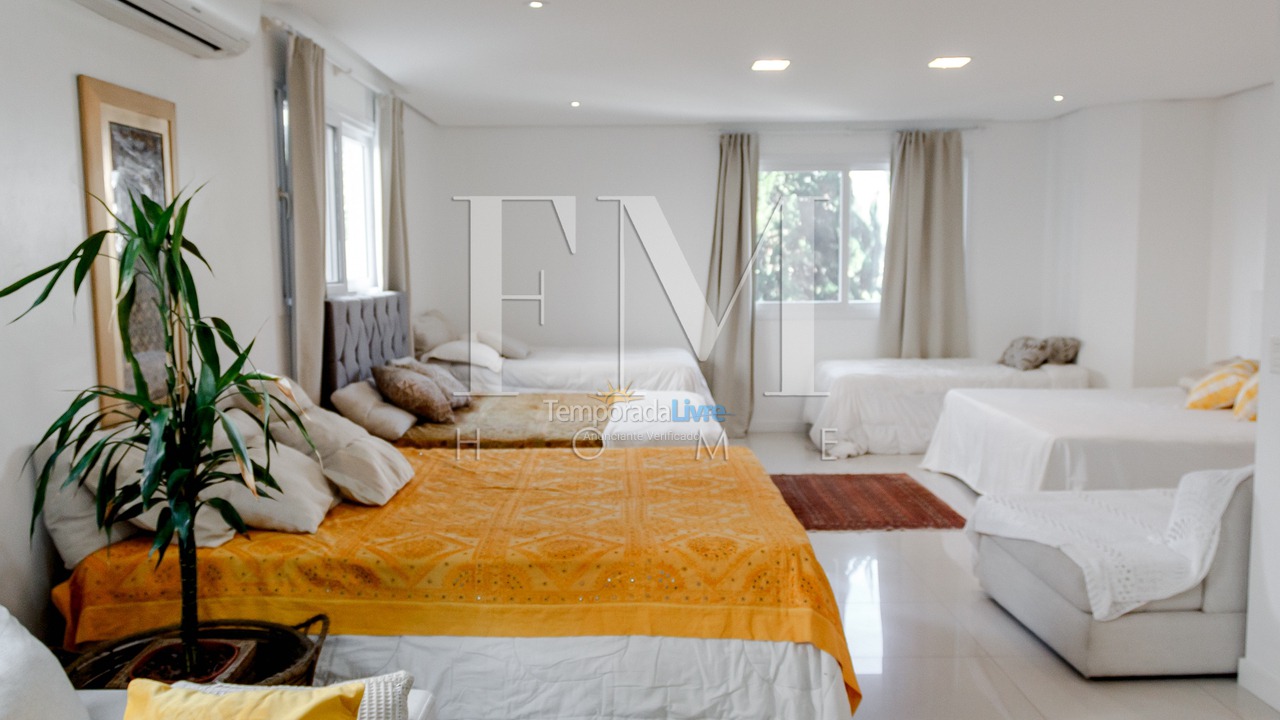 Casa para aluguel de temporada em Florianopolis (Jurerê Internacional)