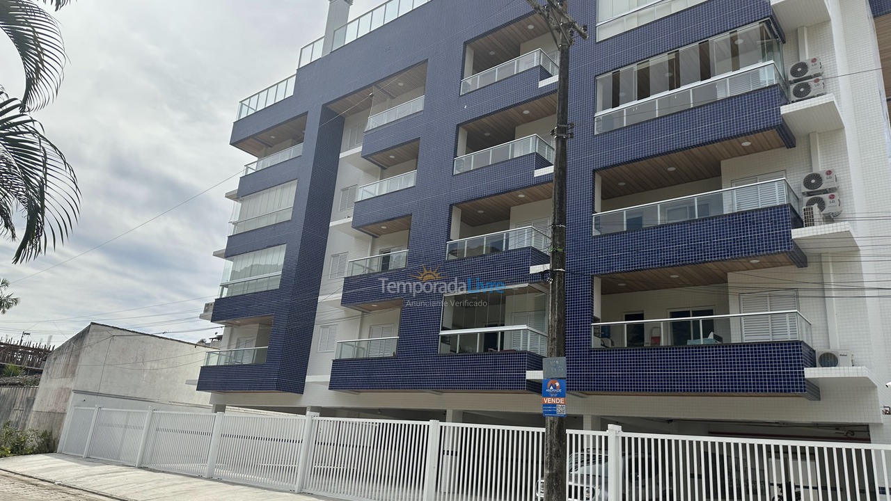 Apartamento para aluguel de temporada em Ubatuba (Praia das Toninhas)