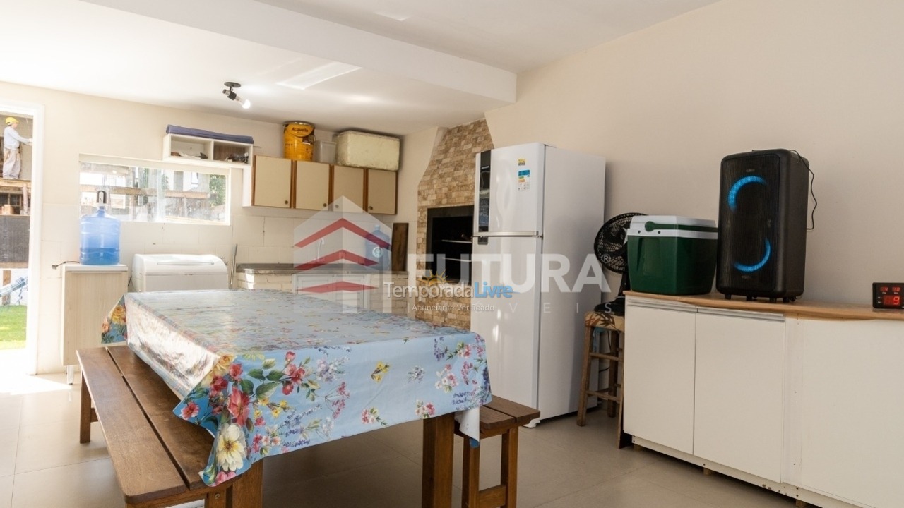 Casa para alquiler de vacaciones em Bombinhas (Mariscal)