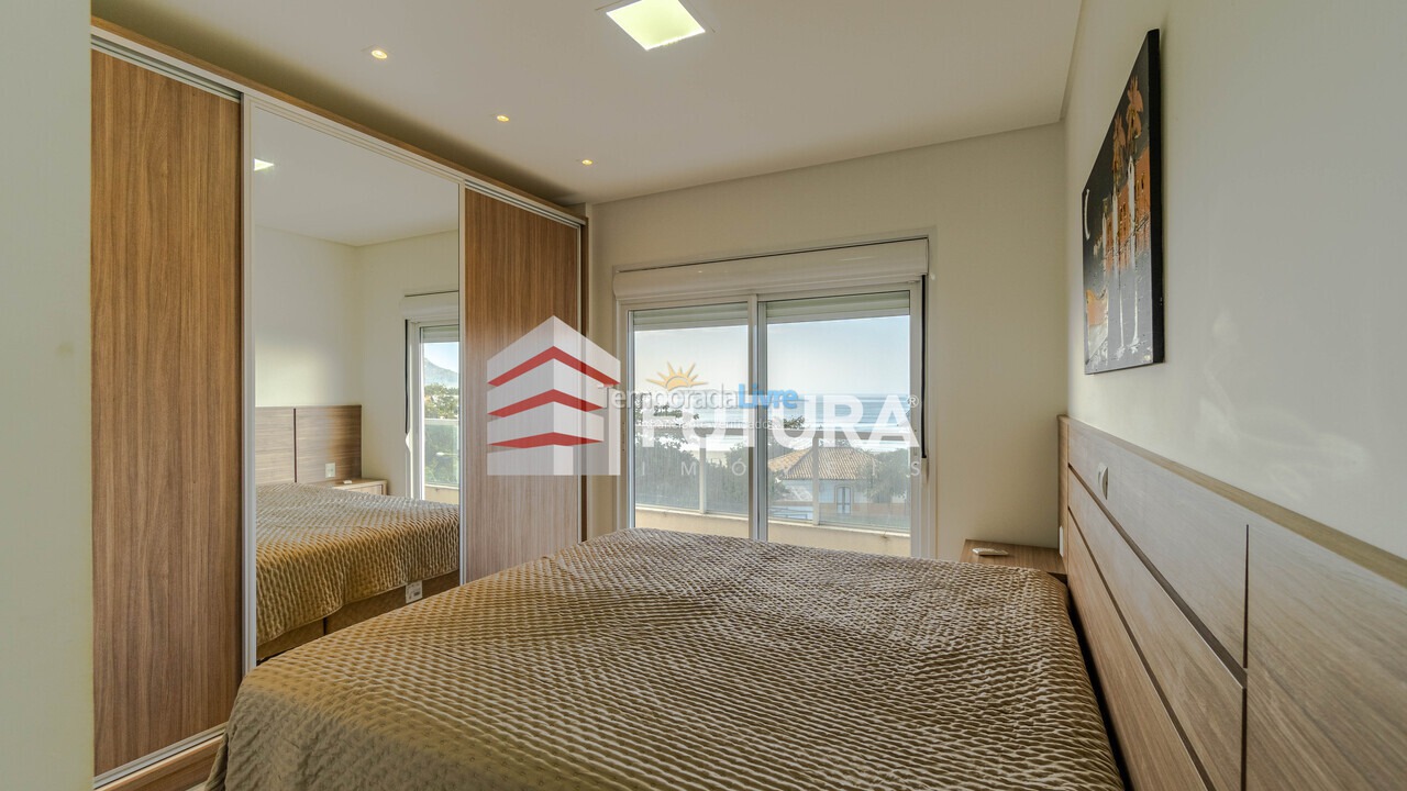 Apartment for vacation rental in Bombinhas (Mariscal)