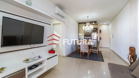 APTO COM 02 QUARTOS 150M DO MAR PRAIA DO MARISCAL/BOMBINHAS (LA016EF)