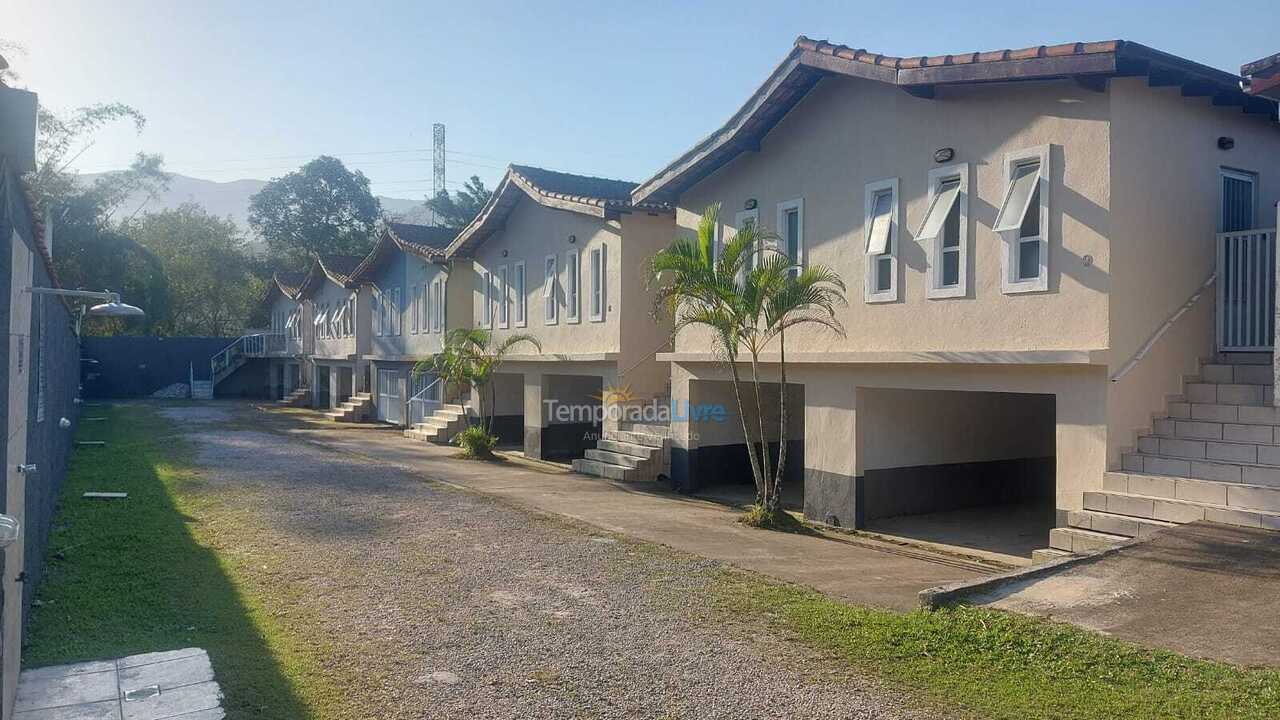 Casa para alquiler de vacaciones em Ubatuba (Maranduba)