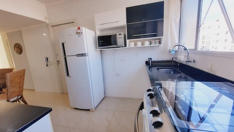 Guarujá Pitangueiras, 3d, 2 places, 6 people, air cond, 150 m to the beach