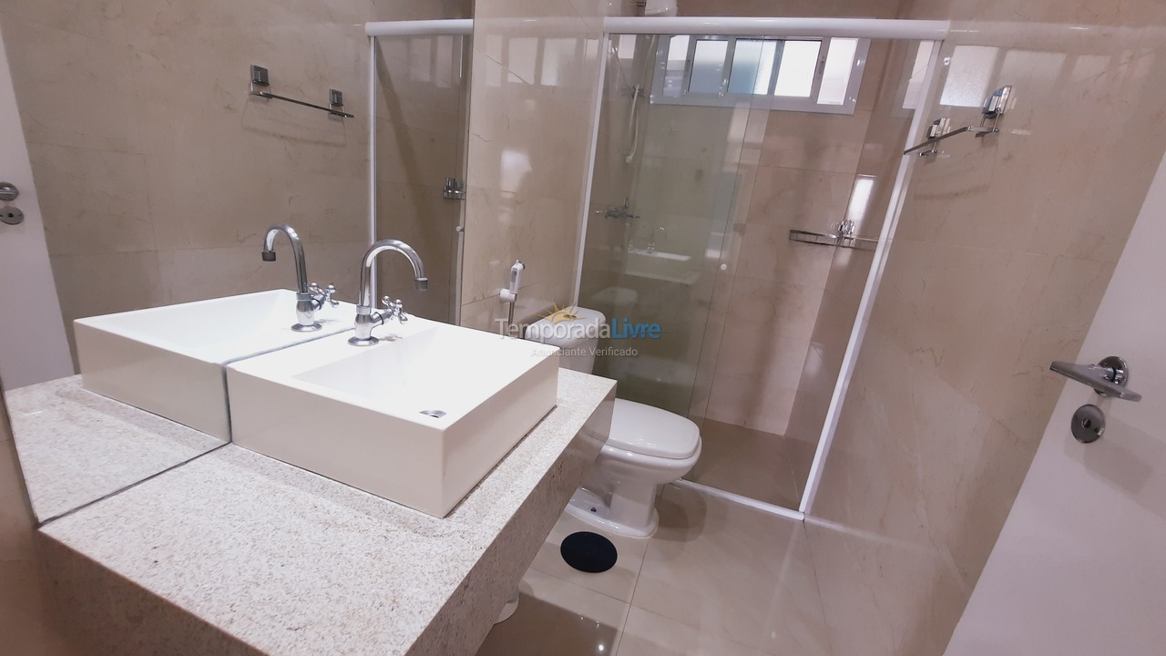 Apartment for vacation rental in Guarujá (Pitangueiras)