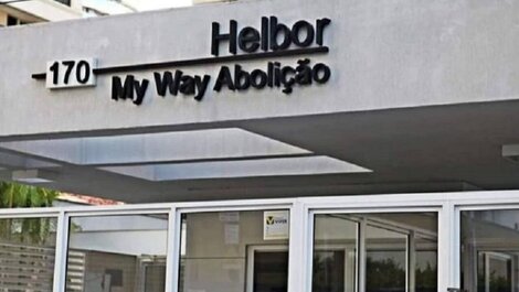 Estudio compacto de lujo con vistas al mar