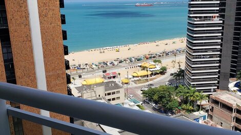 Estudio compacto de lujo con vistas al mar