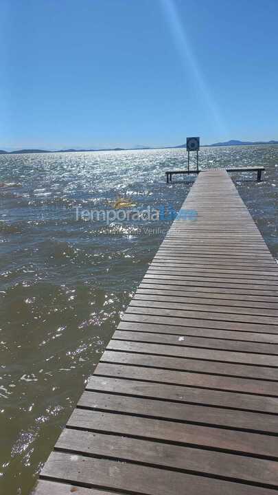 Casa para alquiler de vacaciones em Arraial do Cabo (Monte Alto)