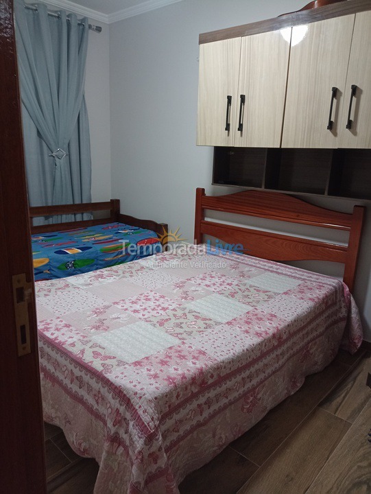 Apartment for vacation rental in Praia Grande (Maracanã)
