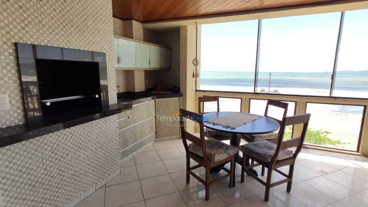 Apartment for vacation rental in Itapema (Centro)