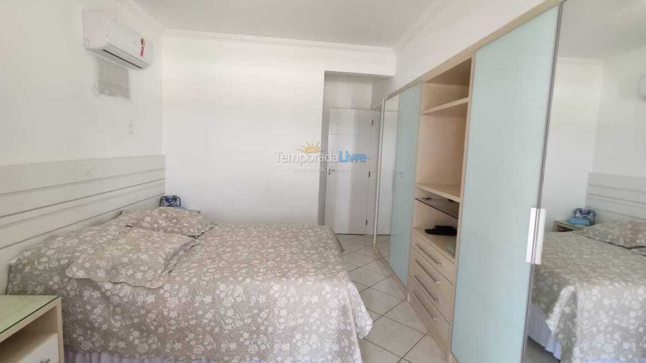 Apartment for vacation rental in Itapema (Centro)