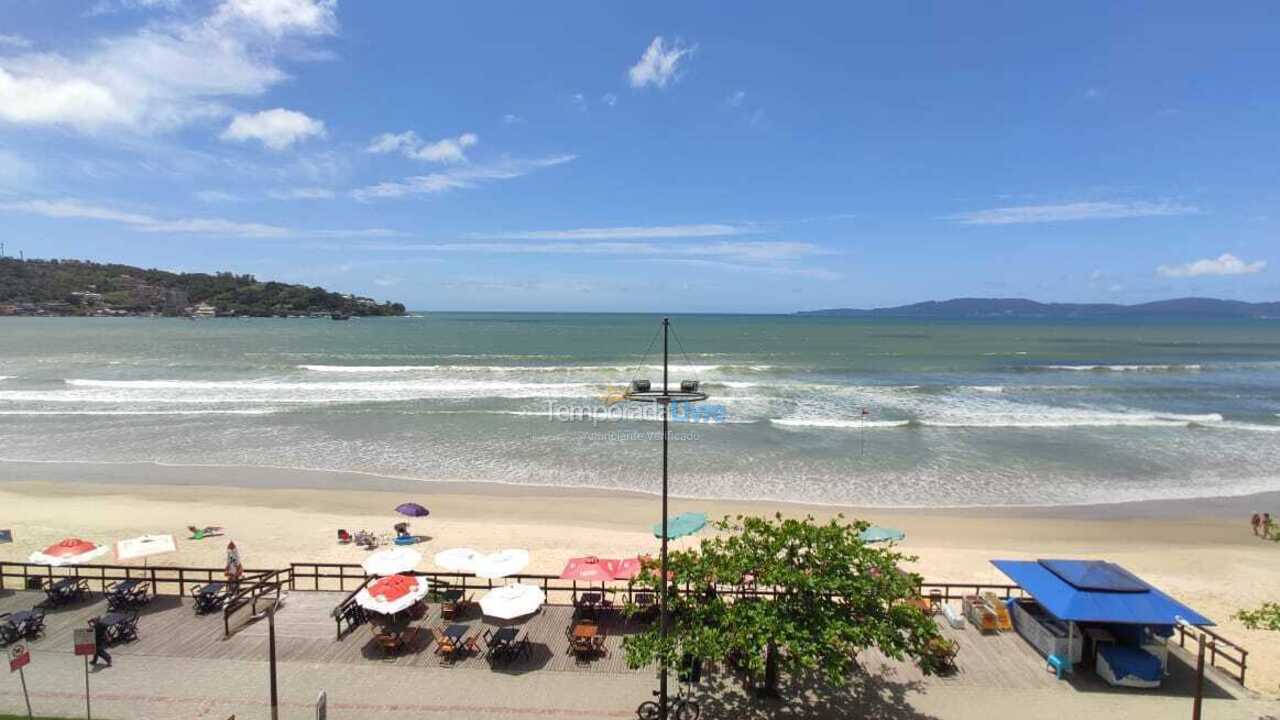 Apartment for vacation rental in Itapema (Centro)