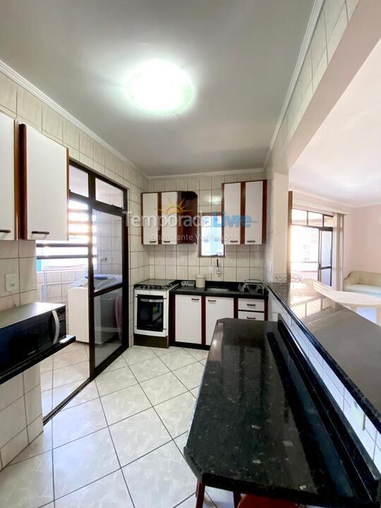 Apartamento para aluguel de temporada em Itapema (Meia Praia)