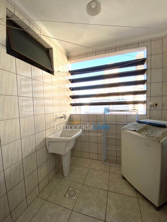 Apartamento para aluguel de temporada em Itapema (Meia Praia)