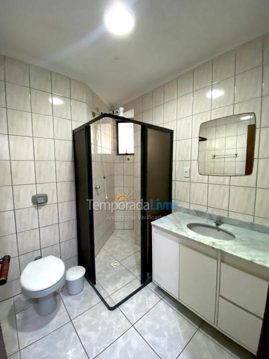 Apartamento para aluguel de temporada em Itapema (Meia Praia)