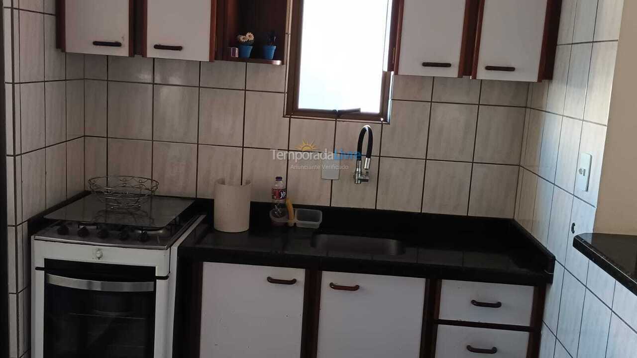 Apartamento para aluguel de temporada em Itapema (Meia Praia)