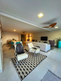 House in front of the sea walk in the sand Maresias