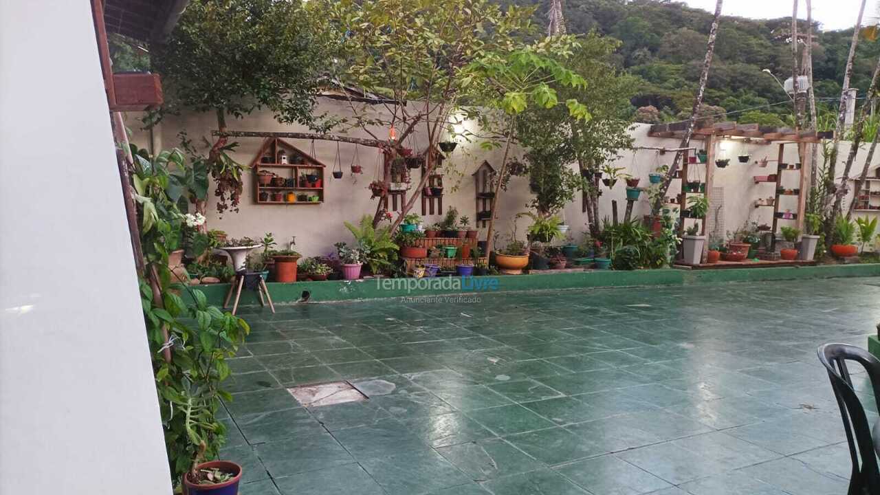 Casa para aluguel de temporada em Guarujá (Praia do Pernambuco)