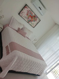 HOUSE FOOT IN THE SAND IN MARESIAS - HIGH STANDARD - AVAILABLE RÉVEILLON