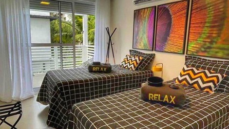 HOUSE FOOT IN THE SAND IN MARESIAS - HIGH STANDARD - AVAILABLE RÉVEILLON